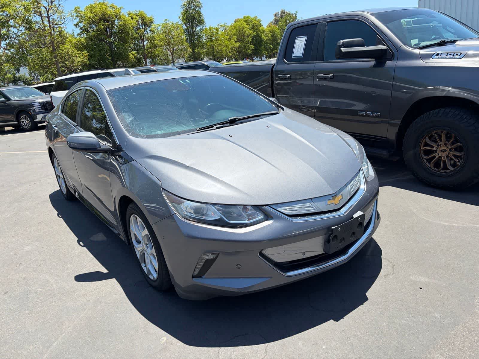 Thumbnail: 2018 Chevrolet Volt - 2