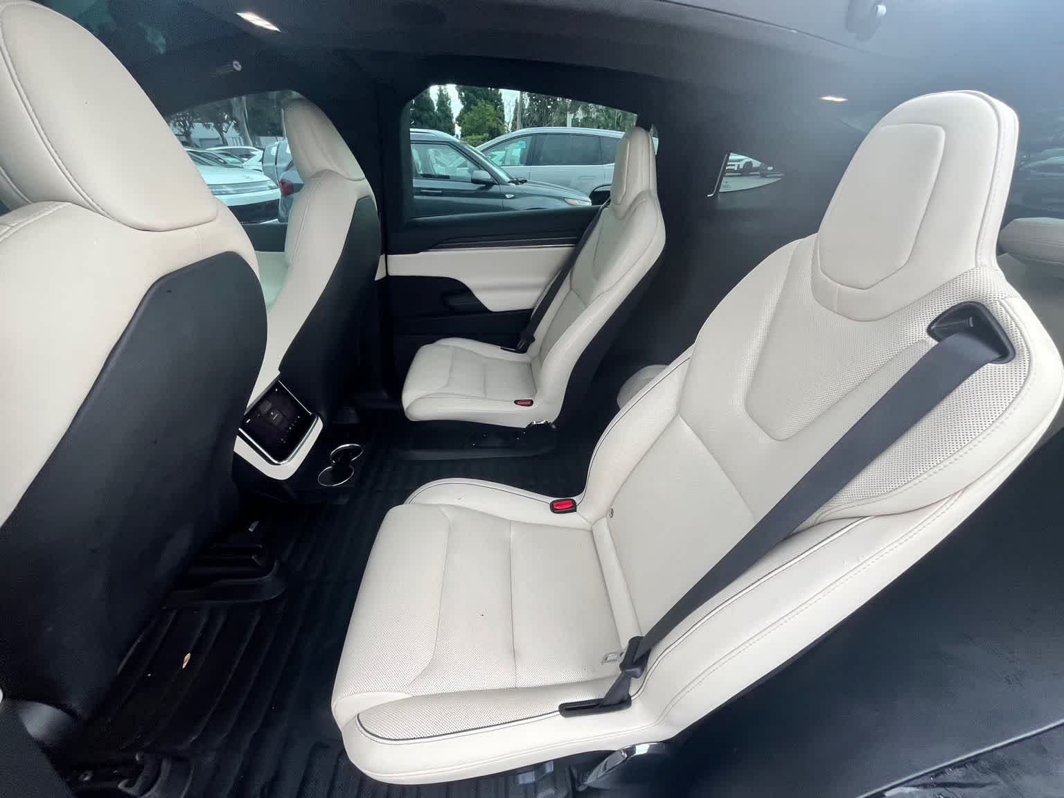 Thumbnail: 2022 Tesla Model X - 6