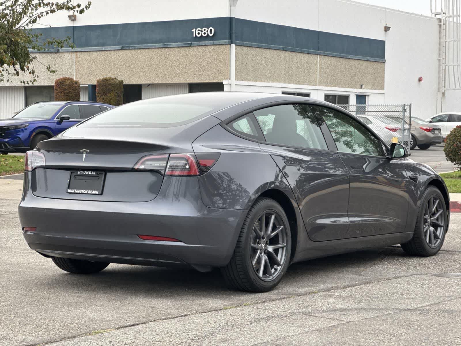 Thumbnail: 2022 Tesla Model 3 - 4