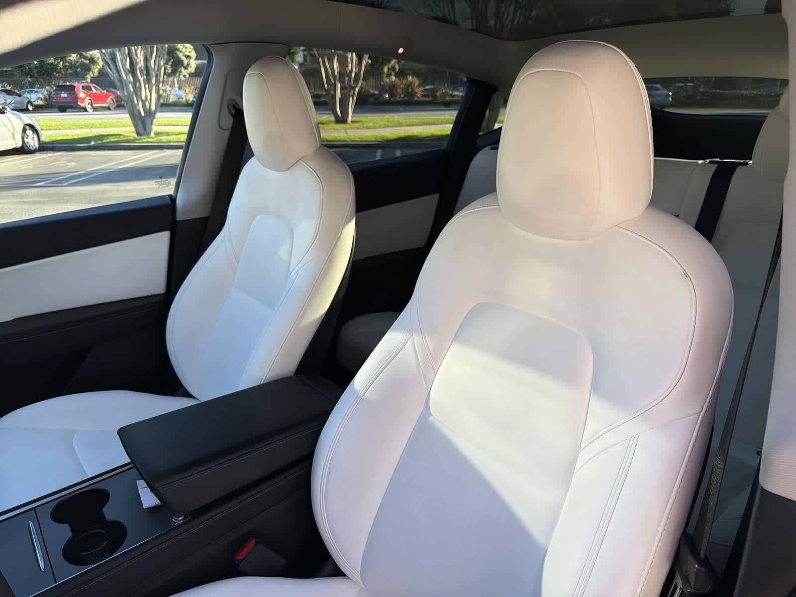 Thumbnail: 2021 Tesla Model Y - 27