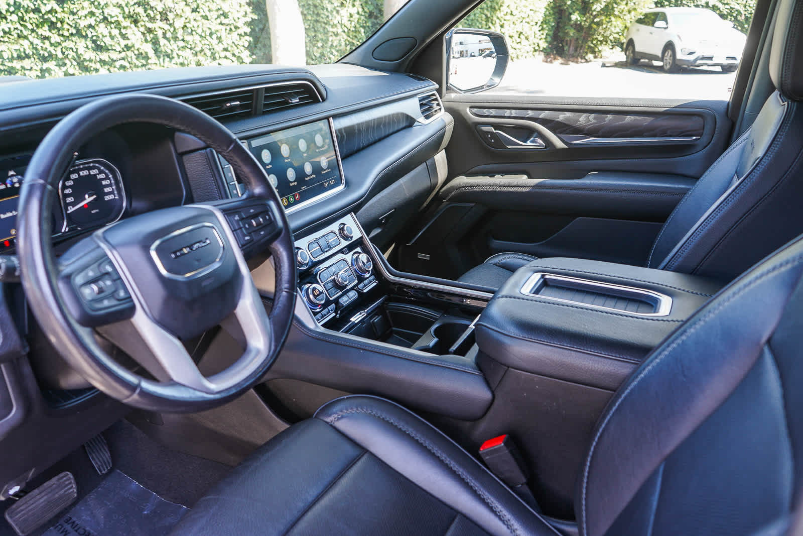 Thumbnail: 2021 GMC Yukon - 19