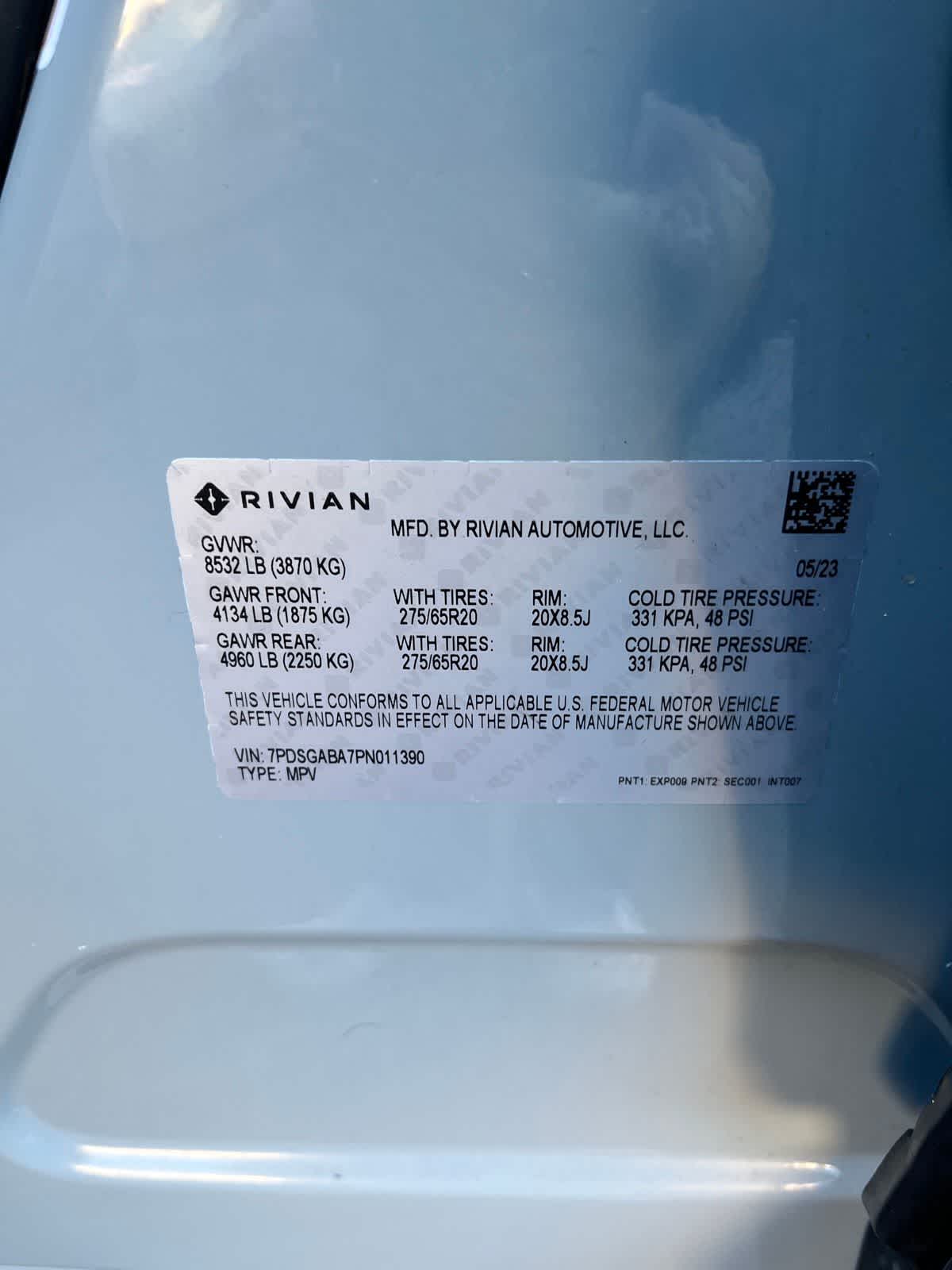 Thumbnail: 2023 Rivian R1S - 7