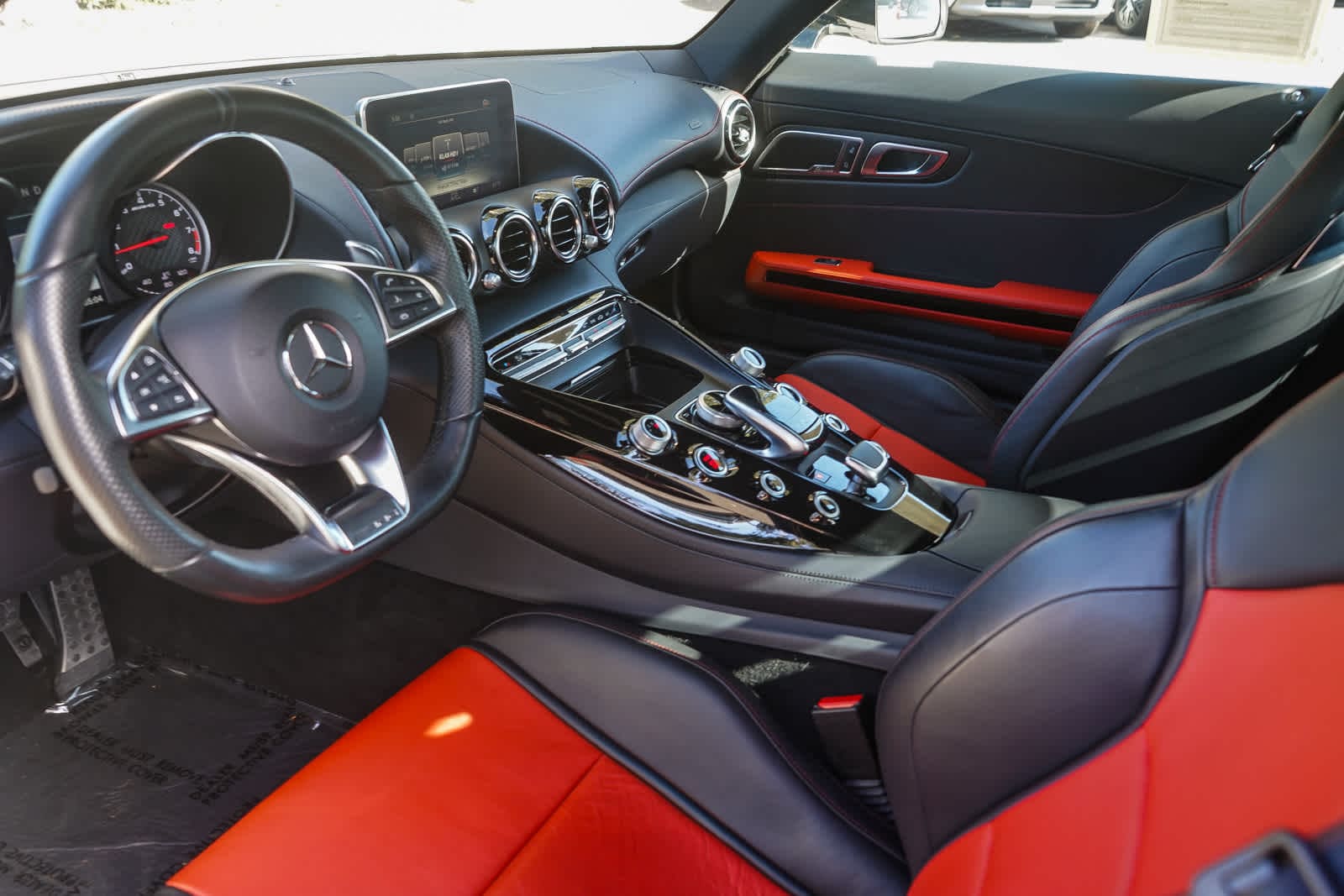 2017 Mercedes-Benz AMG GT Base - Photo 17