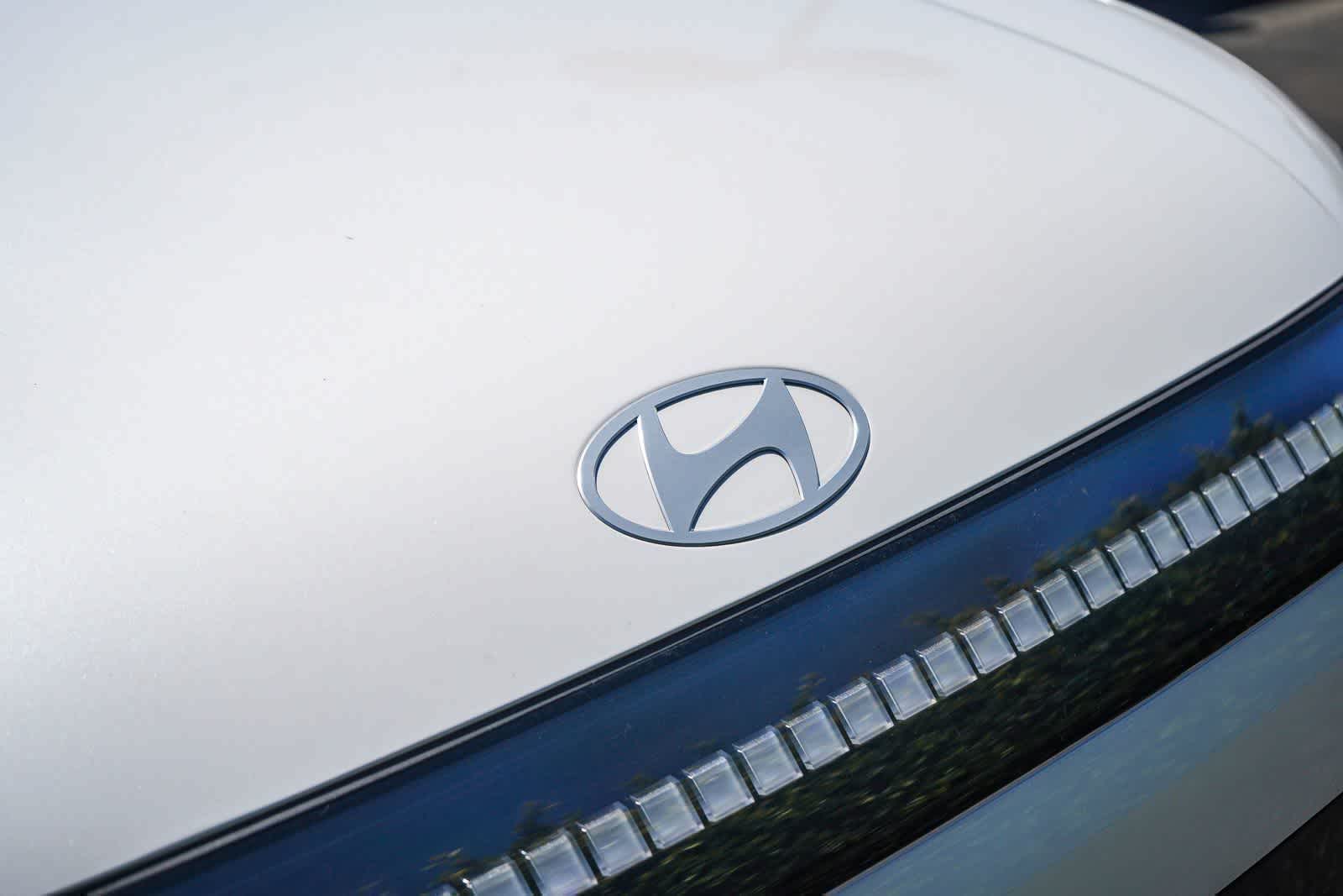 Thumbnail: 2026 Hyundai Ioniq - 11