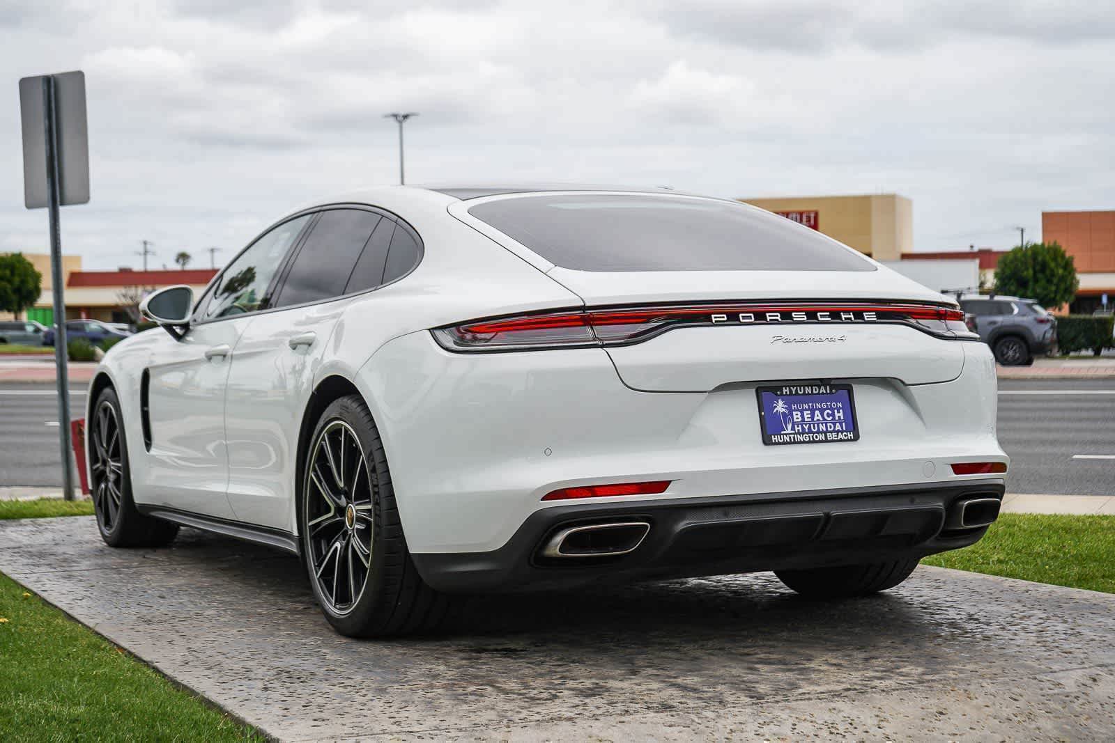 Thumbnail: 2021 Porsche Panamera - 6