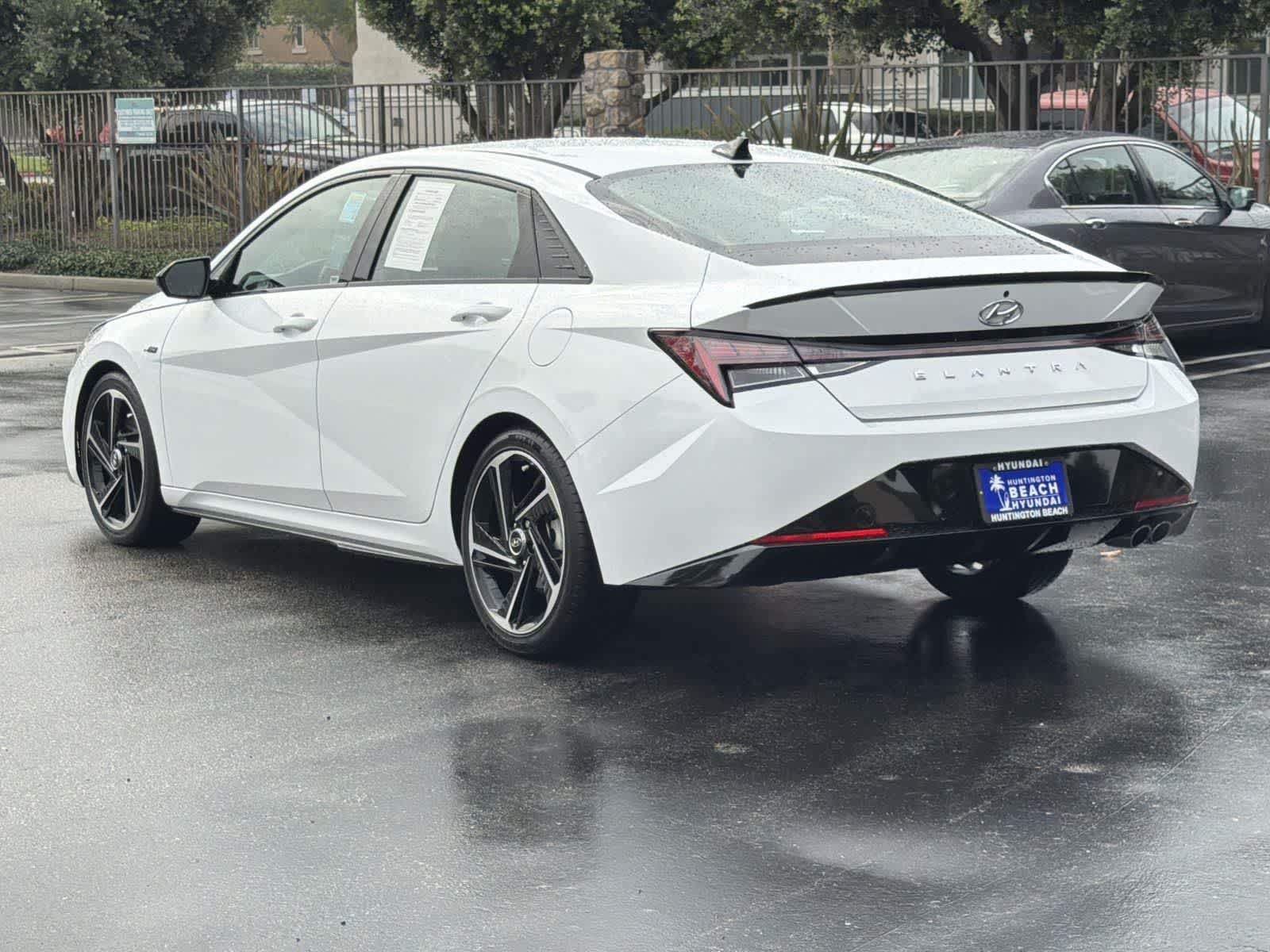 Thumbnail: 2022 Hyundai Elantra - 4