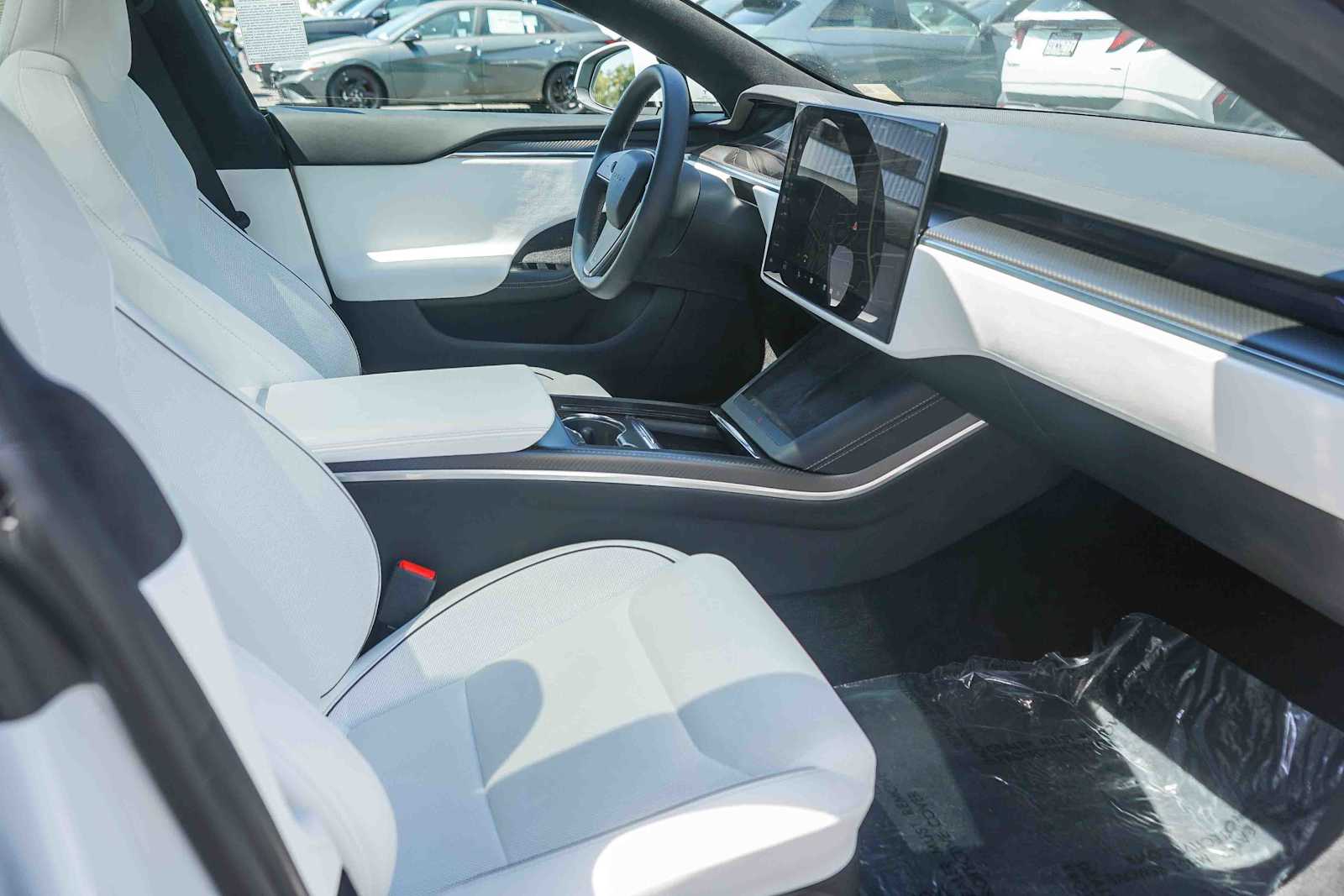 Thumbnail: 2023 Tesla Model S - 15