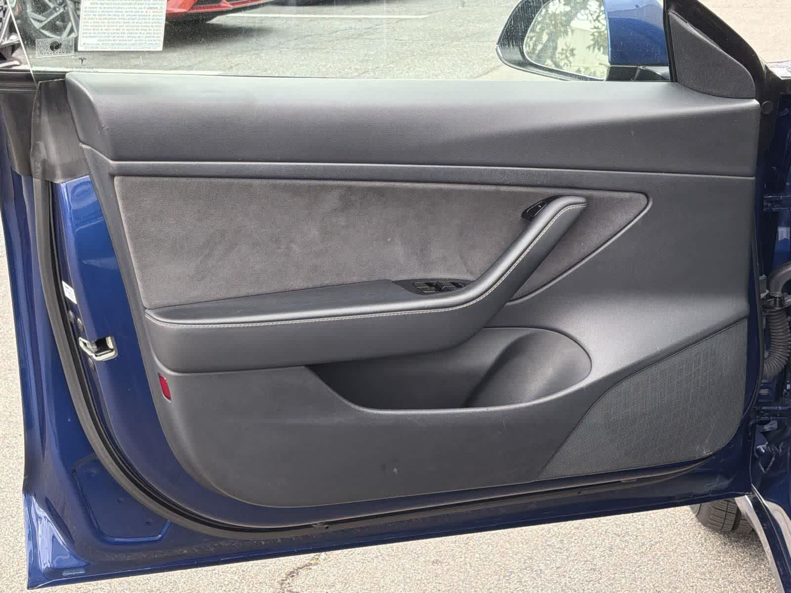 Thumbnail: 2020 Tesla Model 3 - 22