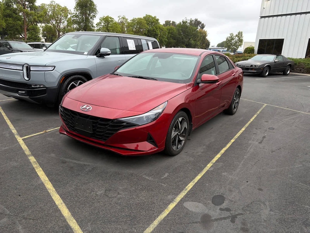 Used 2023 Hyundai Elantra SEL Sedan