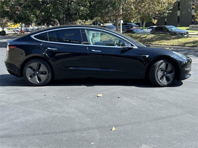 Thumbnail: 2018 Tesla Model 3 - 4