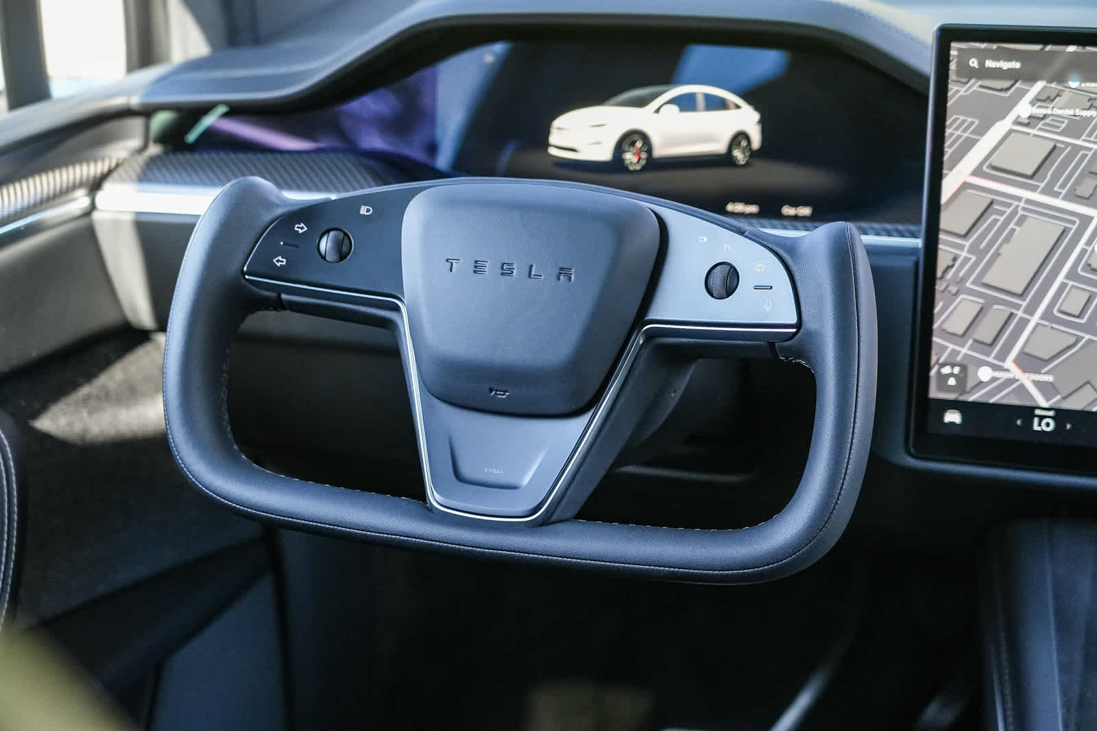 Thumbnail: 2023 Tesla Model X - 14