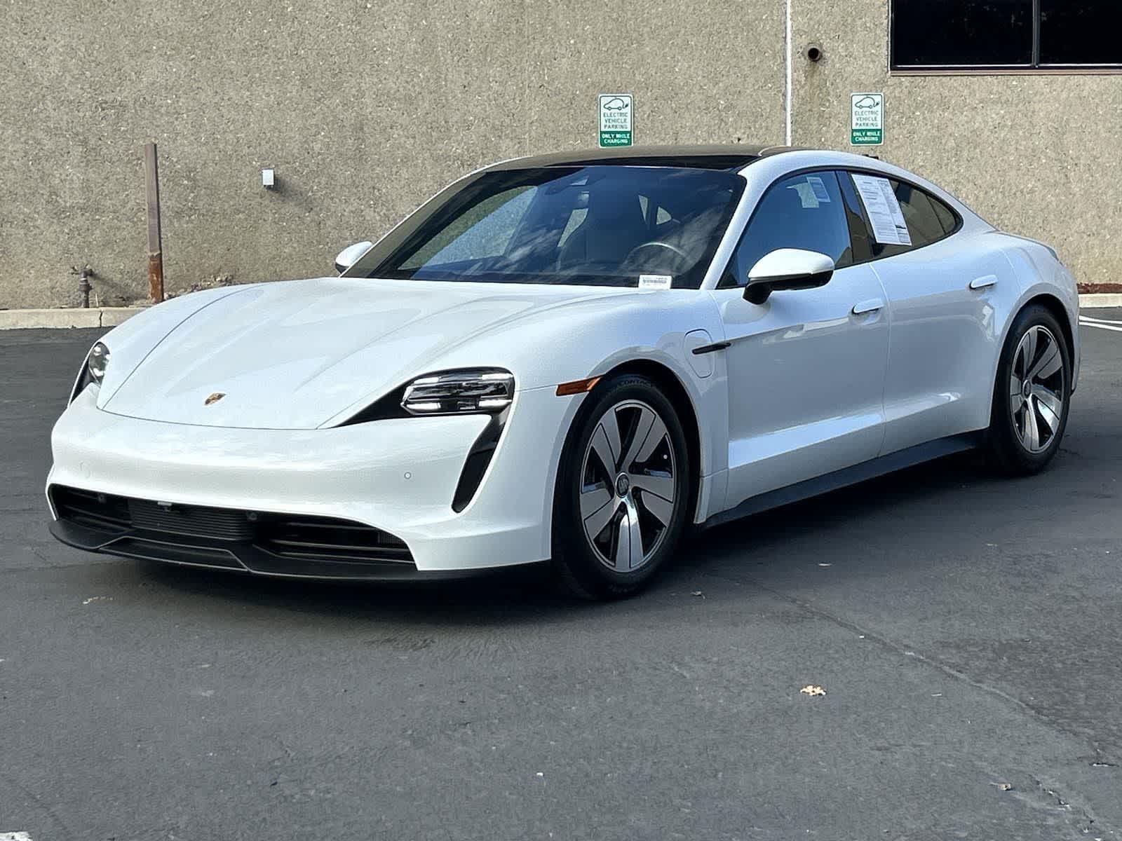 Thumbnail: 2023 Porsche Taycan - 8