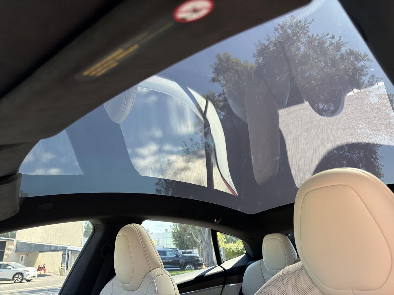 Thumbnail: 2023 Tesla Model S - 10