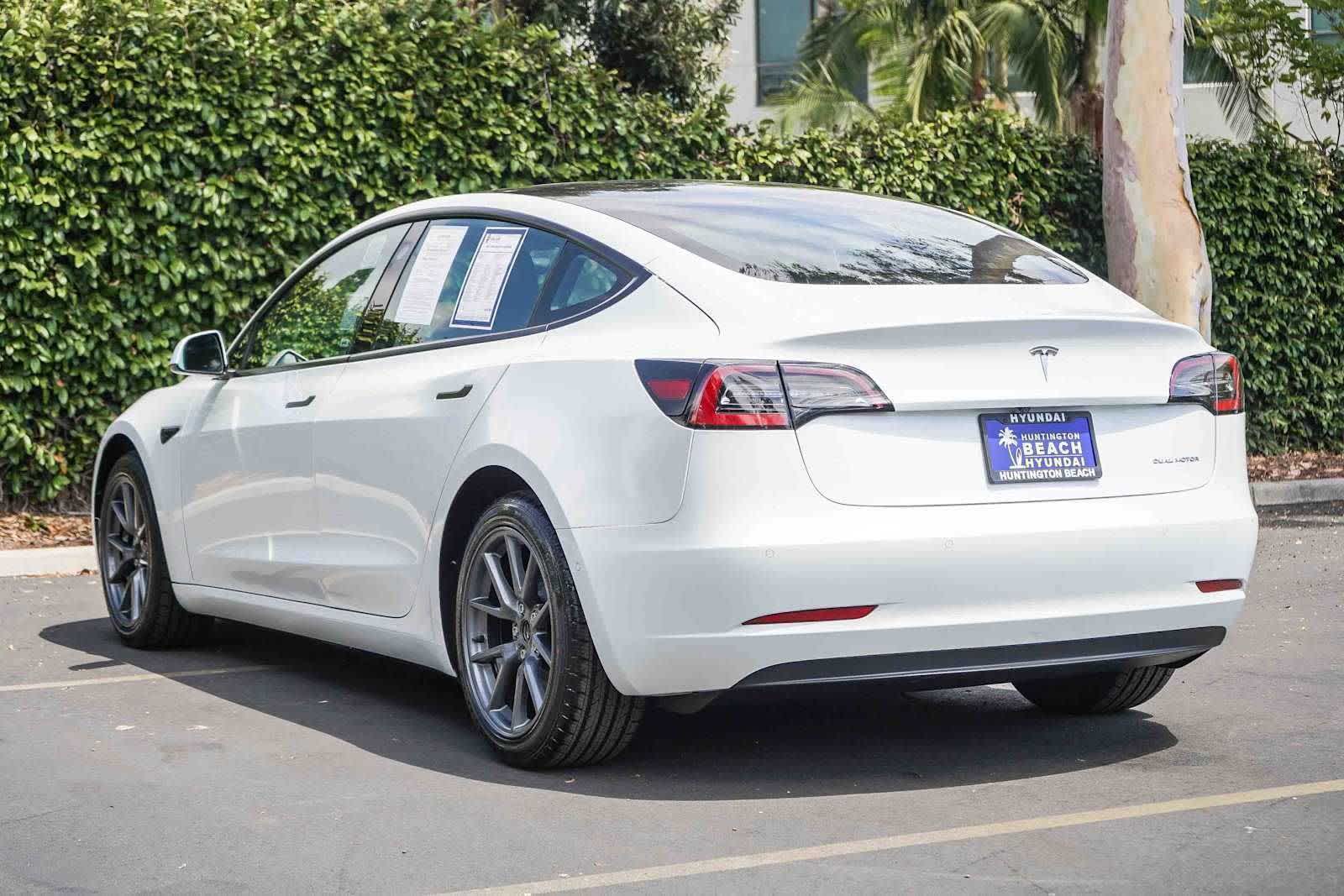 Thumbnail: 2022 Tesla Model 3 - 4