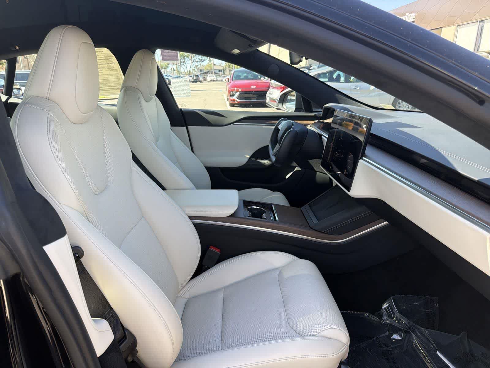 Thumbnail: 2023 Tesla Model S - 36