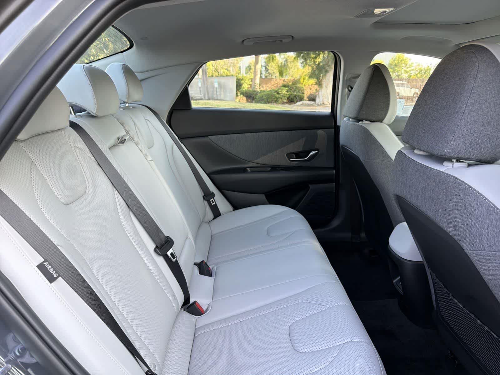 Thumbnail: 2025 Hyundai Elantra - 33