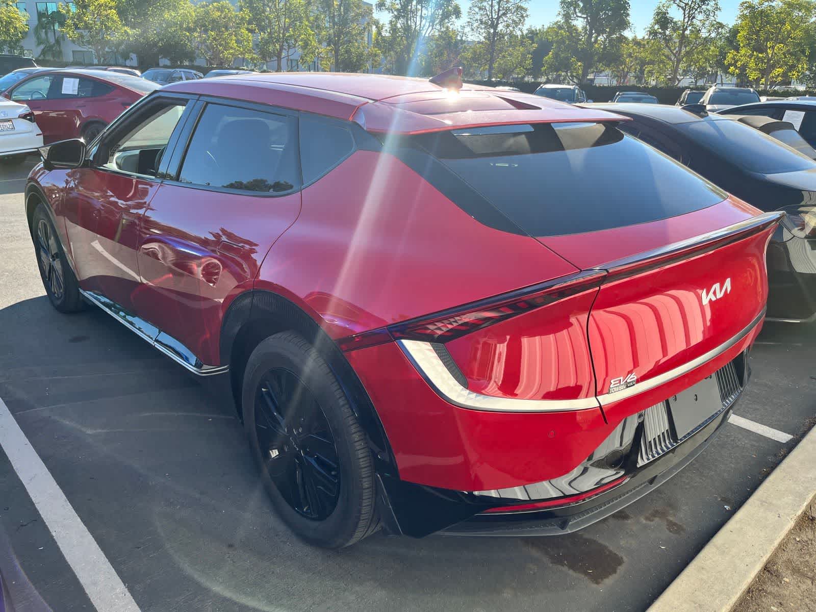 Thumbnail: 2023 Kia EV6 - 4