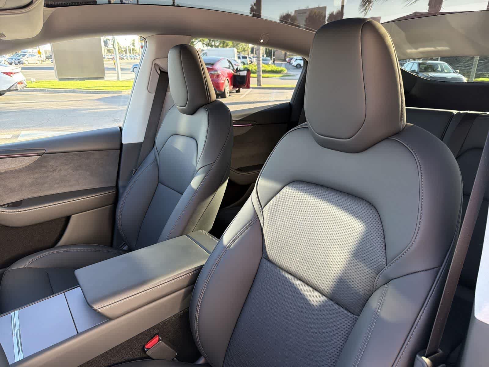 Thumbnail: 2026 Tesla Model Y - 27