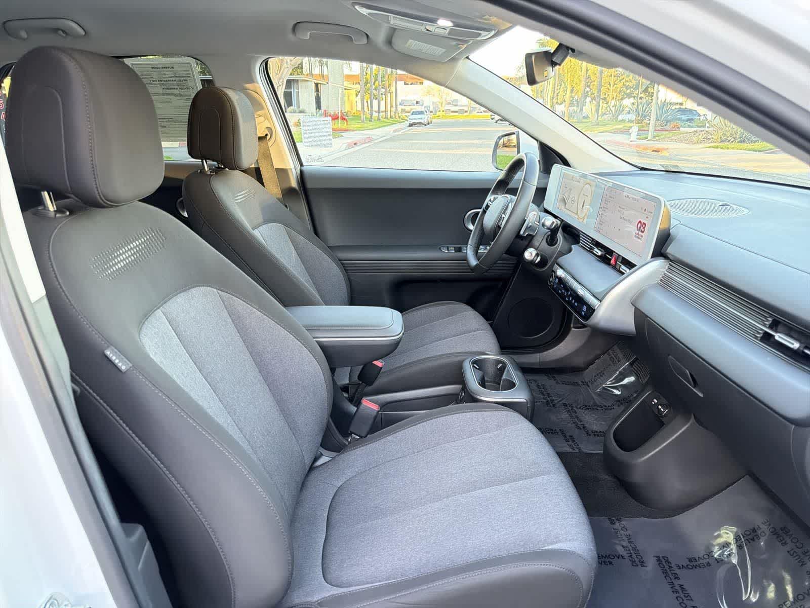 Thumbnail: 2024 Hyundai Ioniq 5 - 32