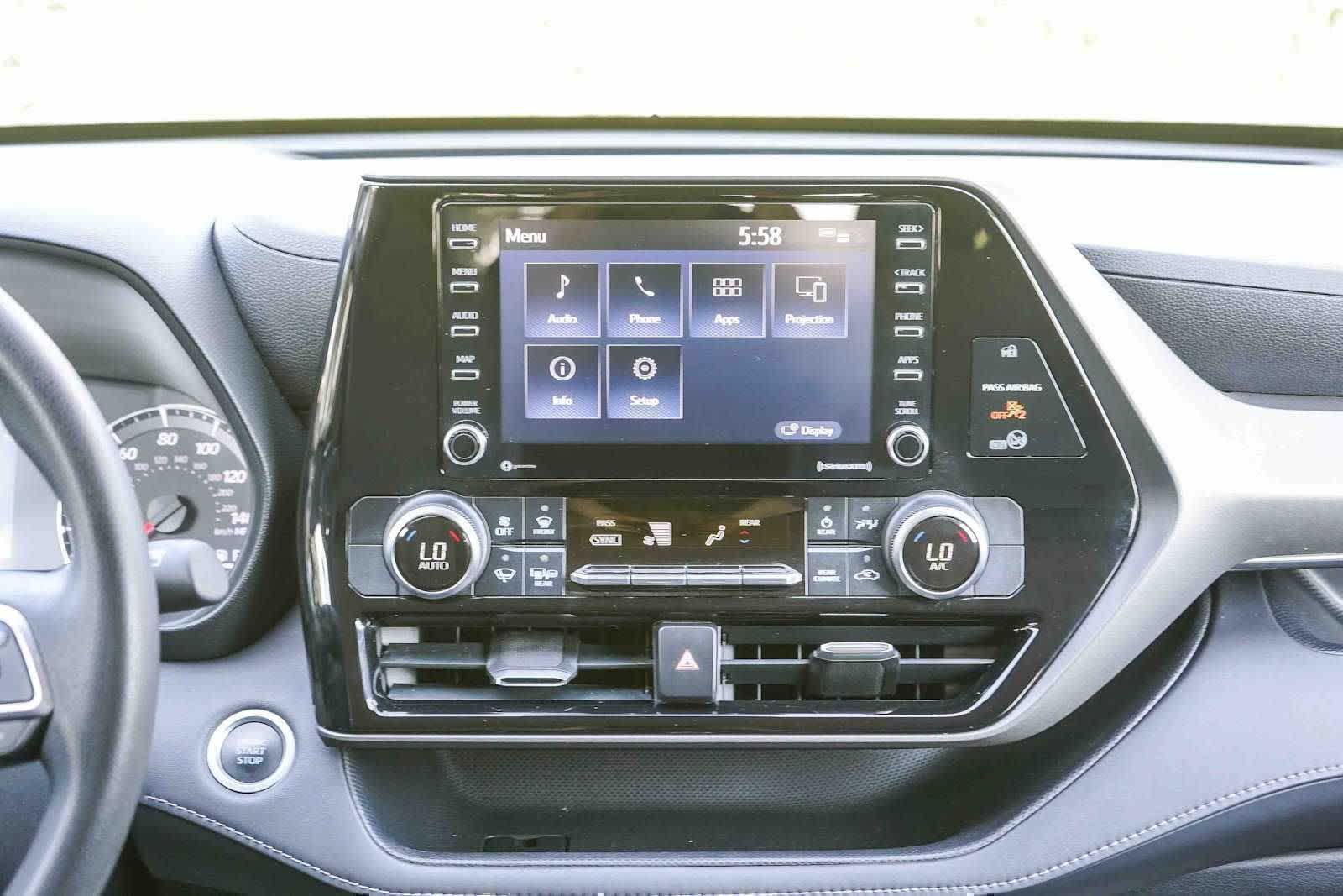 Thumbnail: 2020 Toyota Highlander - 12