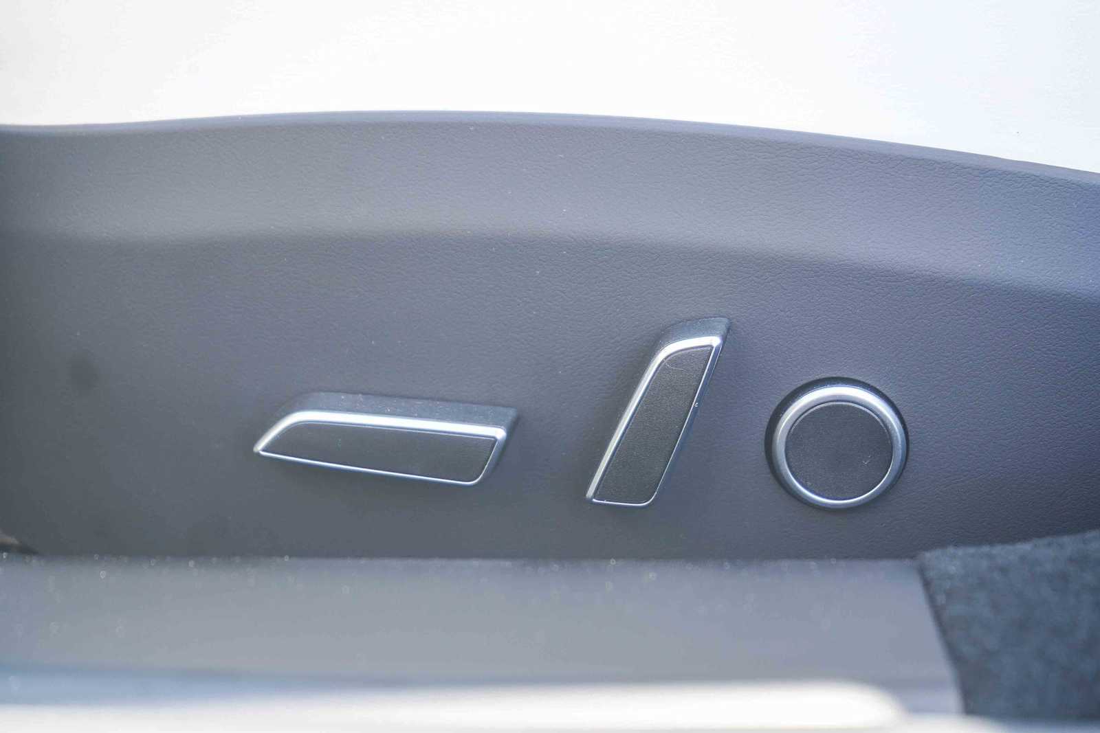 Thumbnail: 2023 Tesla Model S - 20