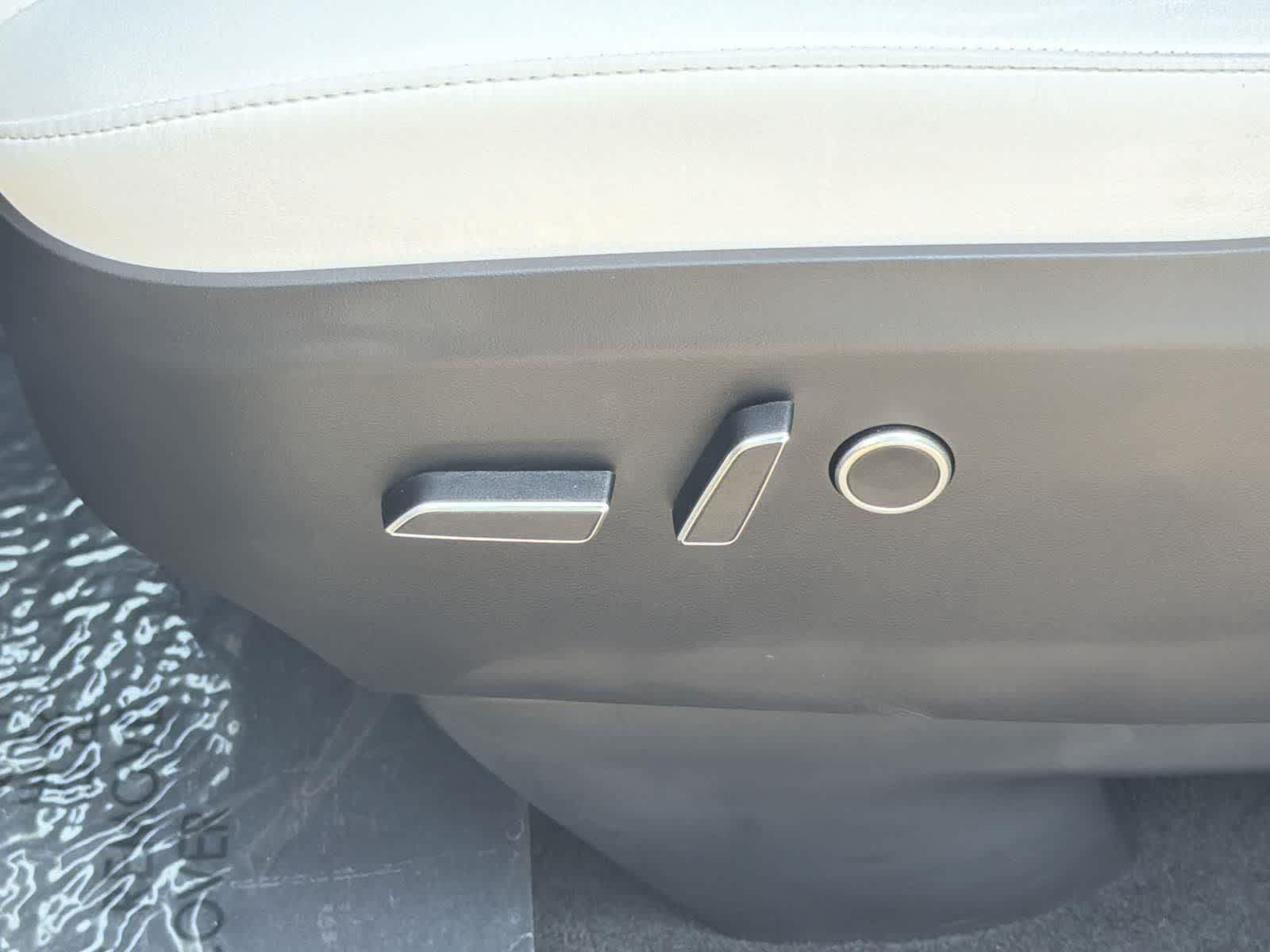 Thumbnail: 2024 Tesla Model X - 22