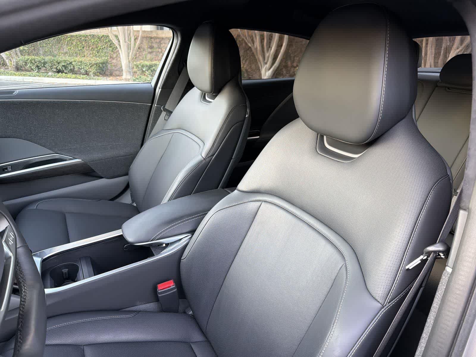 Thumbnail: 2024 Lucid Air - 25