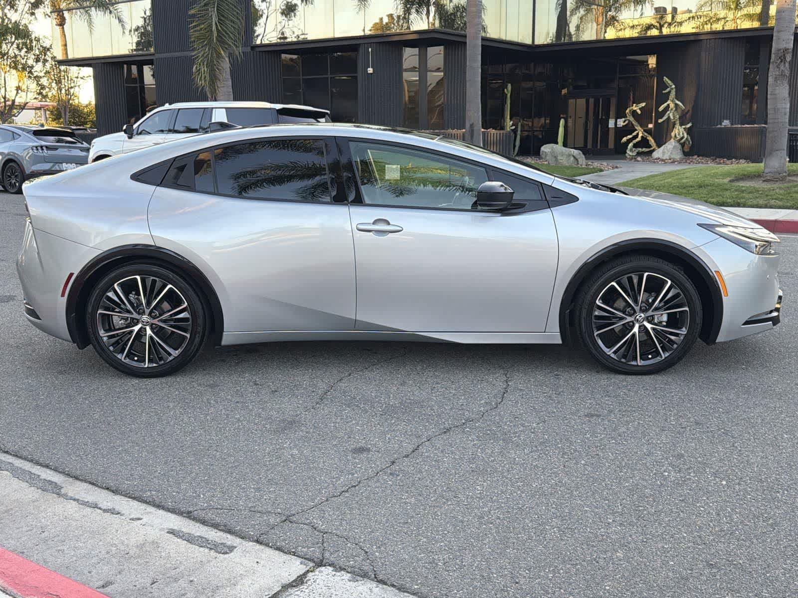 Thumbnail: 2024 Toyota Prius - 7