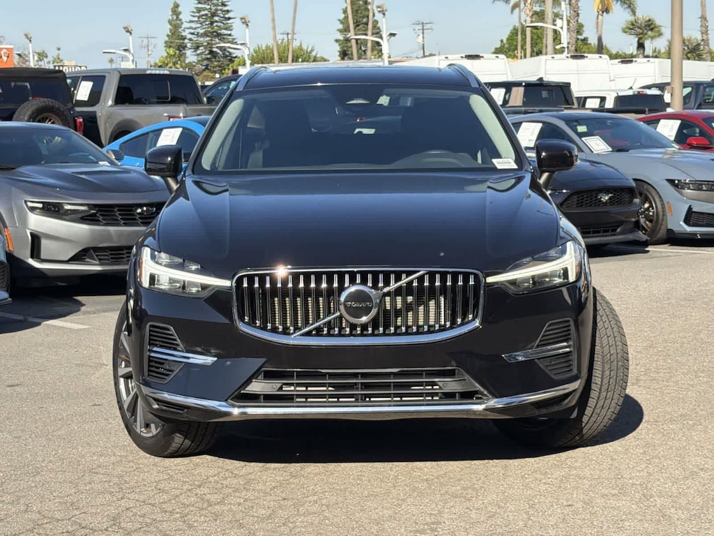 Used 2022 Volvo XC60 Recharge Plug-In Hybrid Inscription Expression SUV