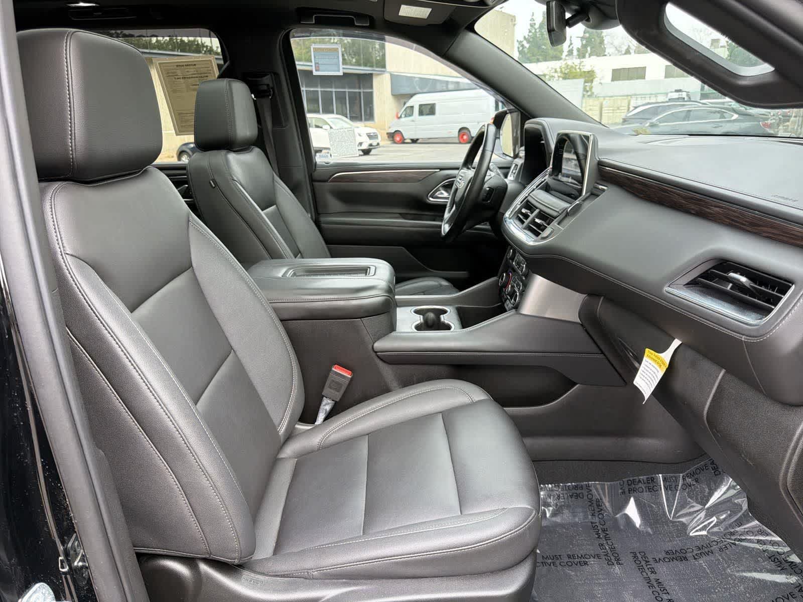 Thumbnail: 2023 Chevrolet Suburban - 36