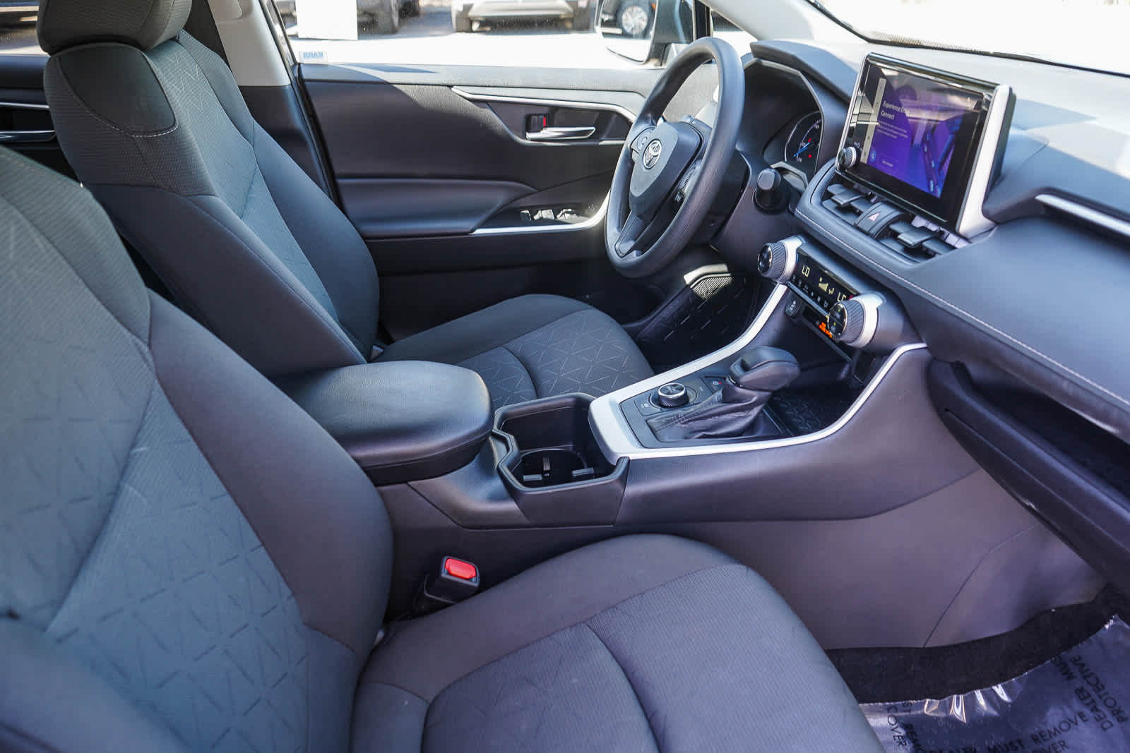 Thumbnail: 2024 Toyota RAV4 - 15