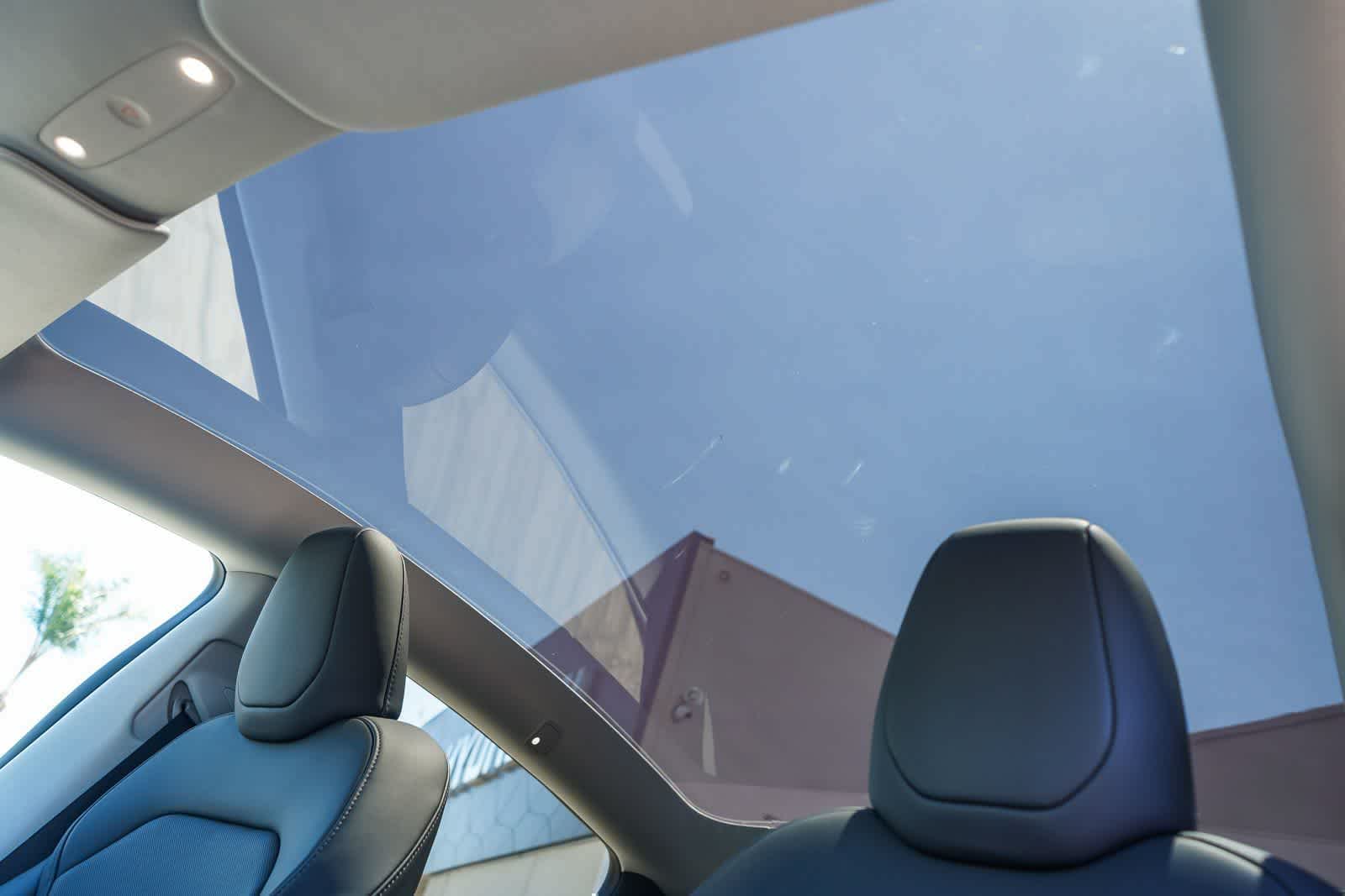 Thumbnail: 2026 Tesla Model Y - 15