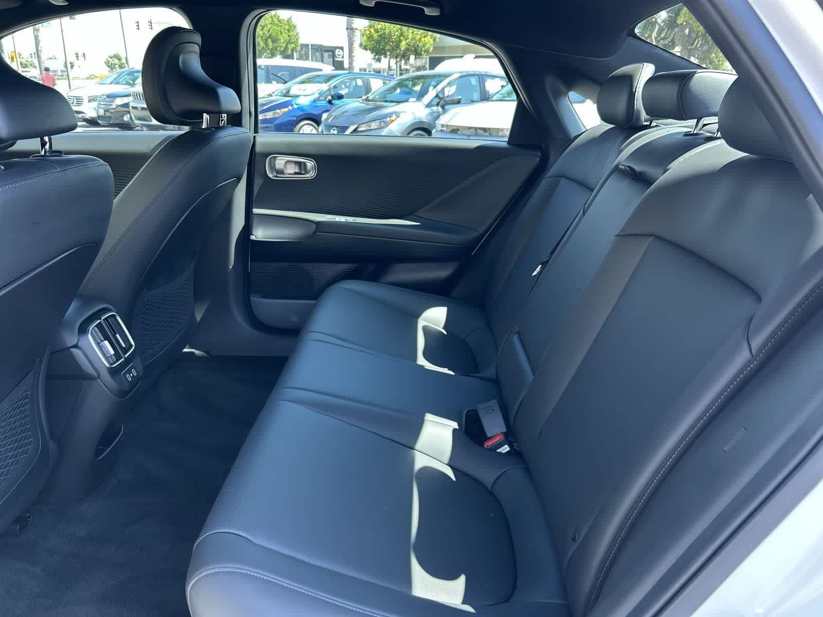 Thumbnail: 2025 Hyundai Ioniq 6 - 29