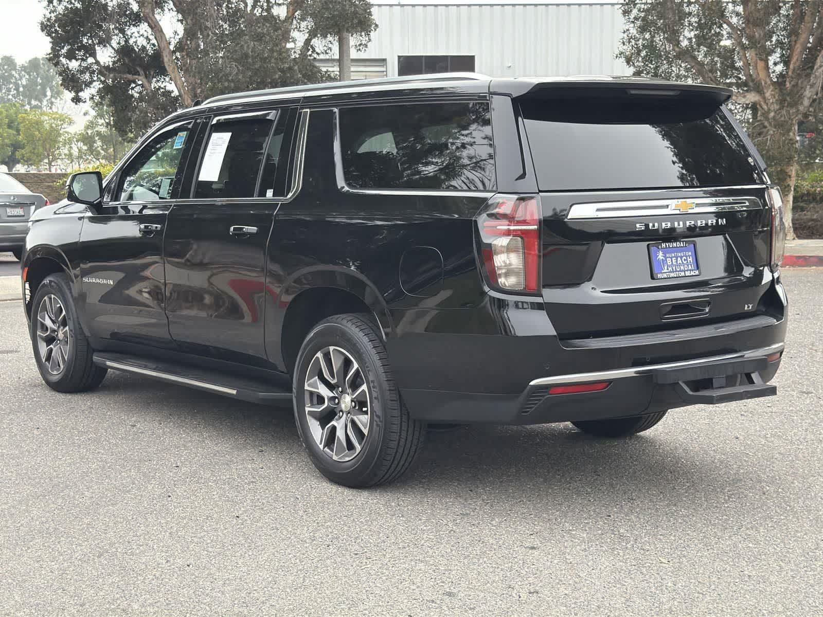 Thumbnail: 2023 Chevrolet Suburban - 4