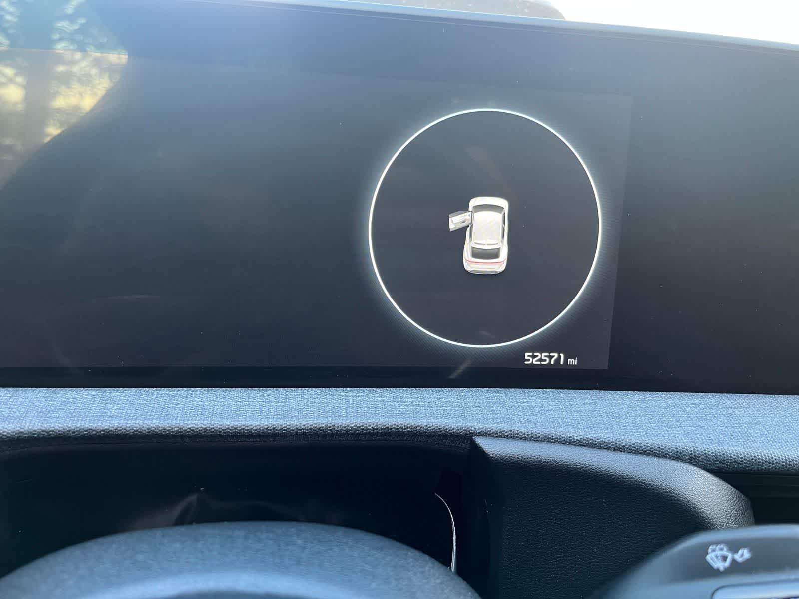 Thumbnail: 2022 Kia EV6 - 8