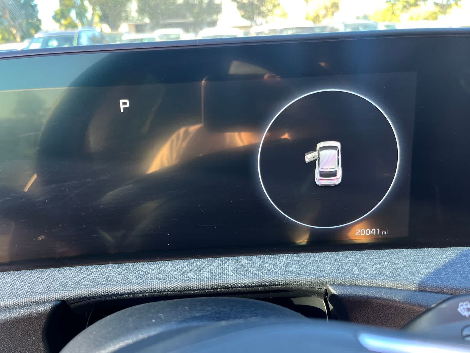 Thumbnail: 2022 Kia EV6 - 8