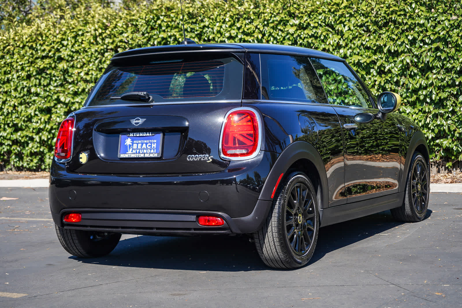 Thumbnail: 2022 MINI Cooper Hardtop - 6