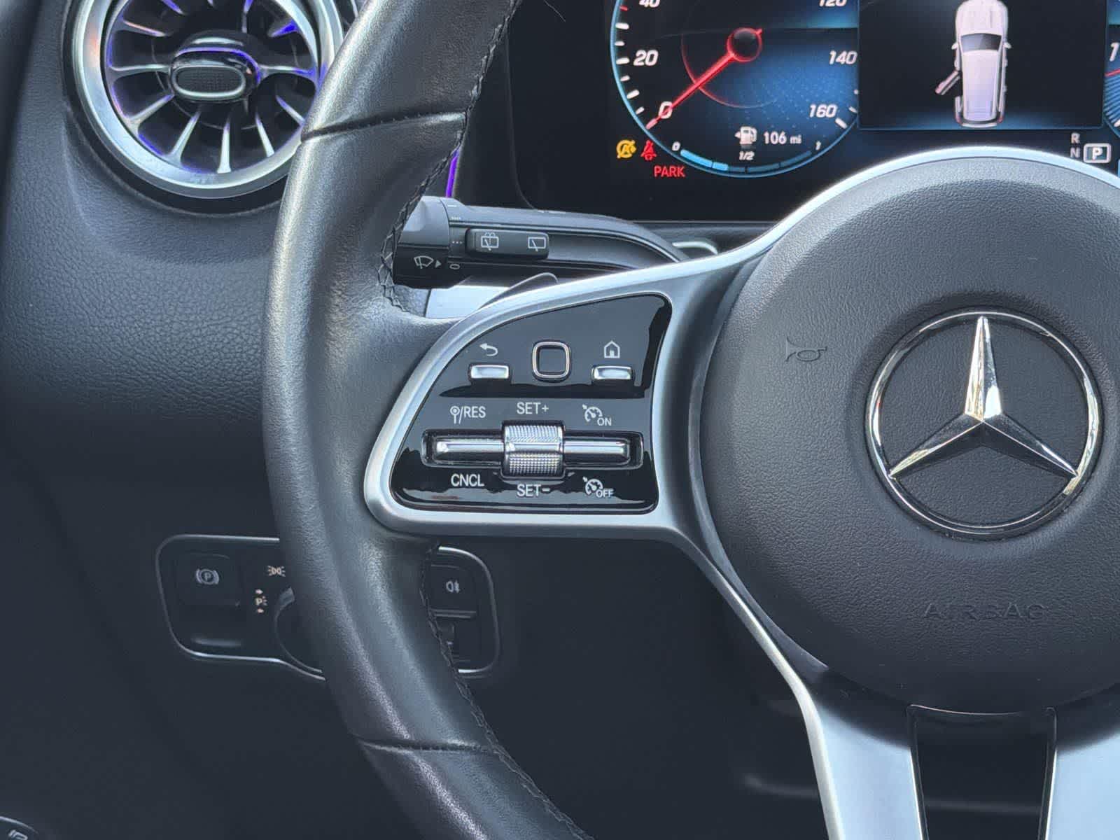 Thumbnail: 2023 Mercedes-Benz GLB - 13