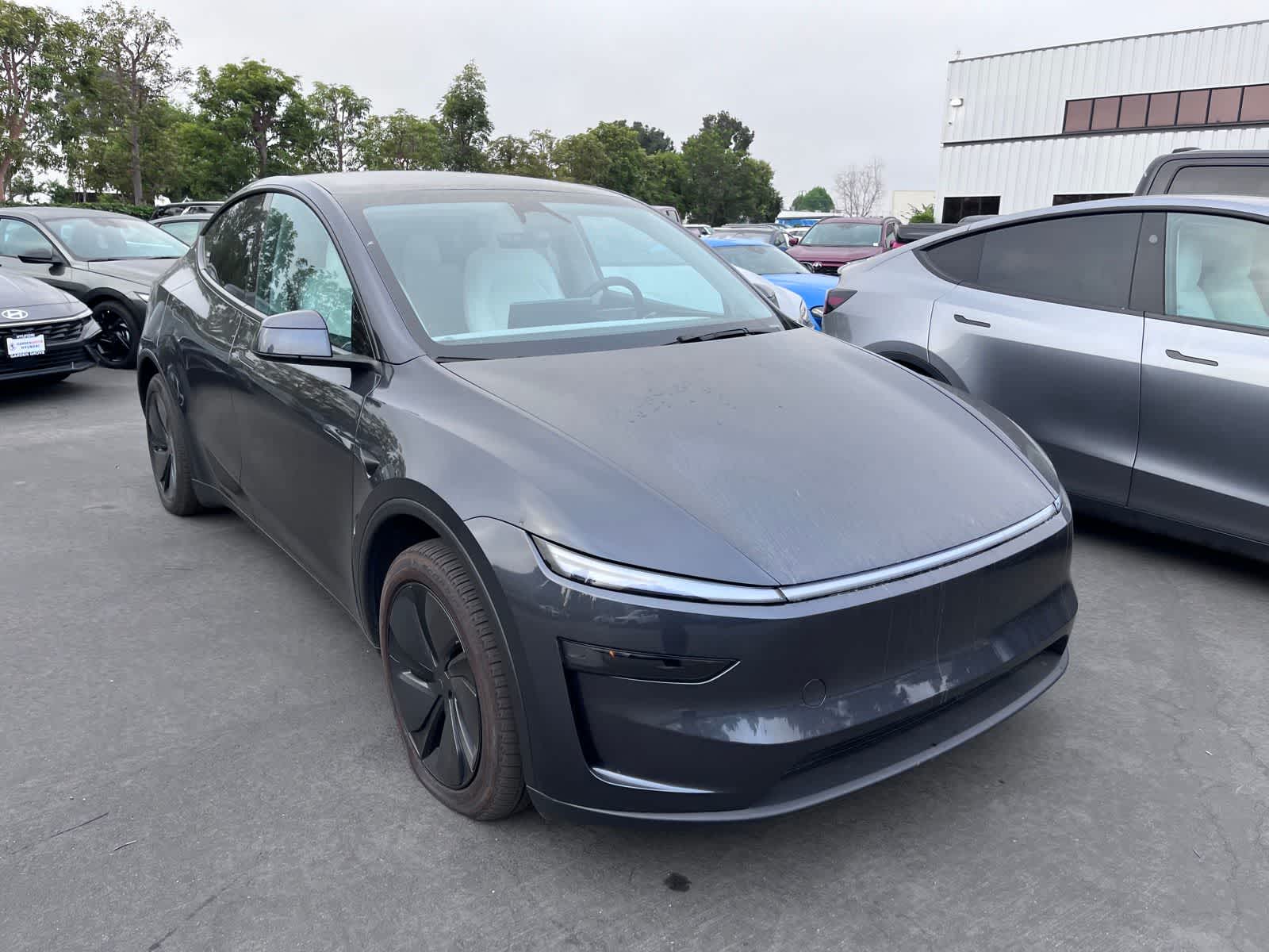 Thumbnail: 2026 Tesla Model Y - 2