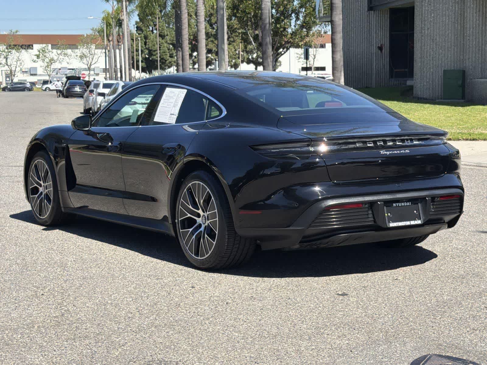 Thumbnail: 2022 Porsche Taycan - 4