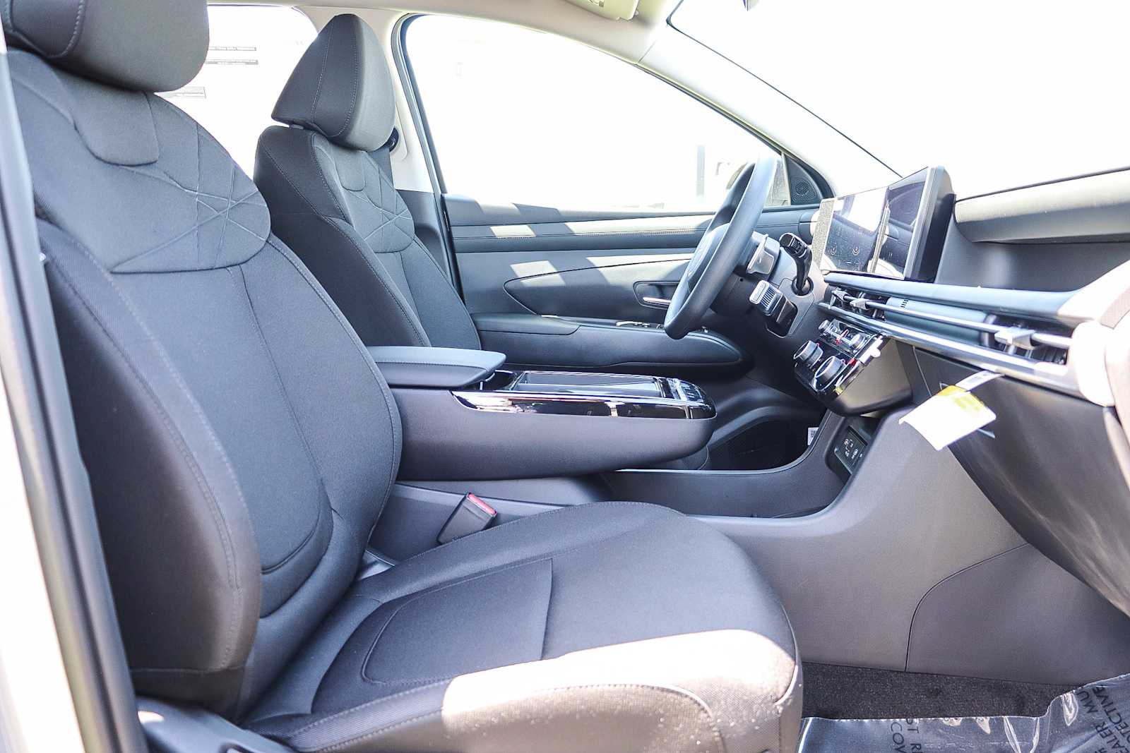 2026 Hyundai Tucson SE - Photo 14