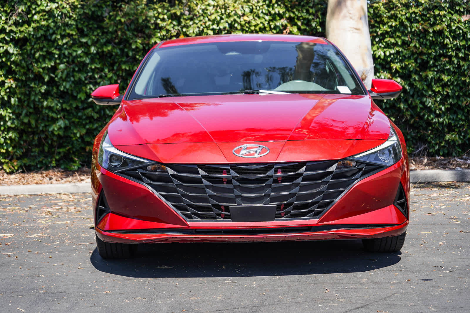 Used 2022 Hyundai Elantra SEL with VIN KMHLS4AG0NU217232 for sale in Huntington Beach, CA