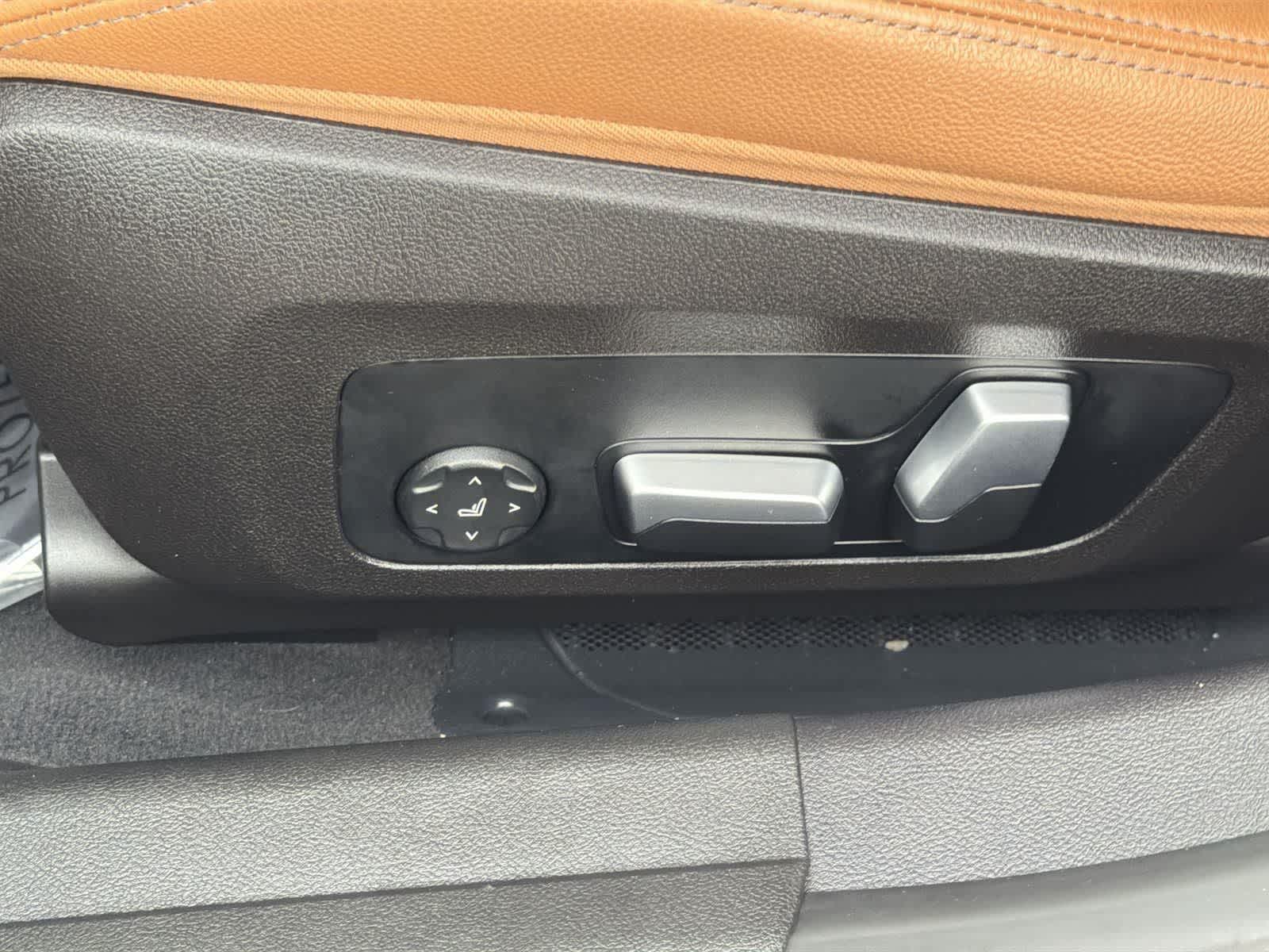 Thumbnail: 2023 BMW 3 Series - 26