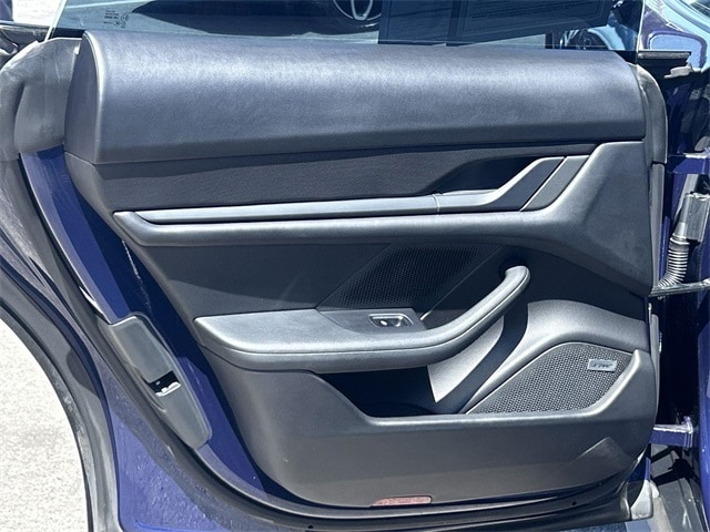 Thumbnail: 2021 Porsche Taycan - 30