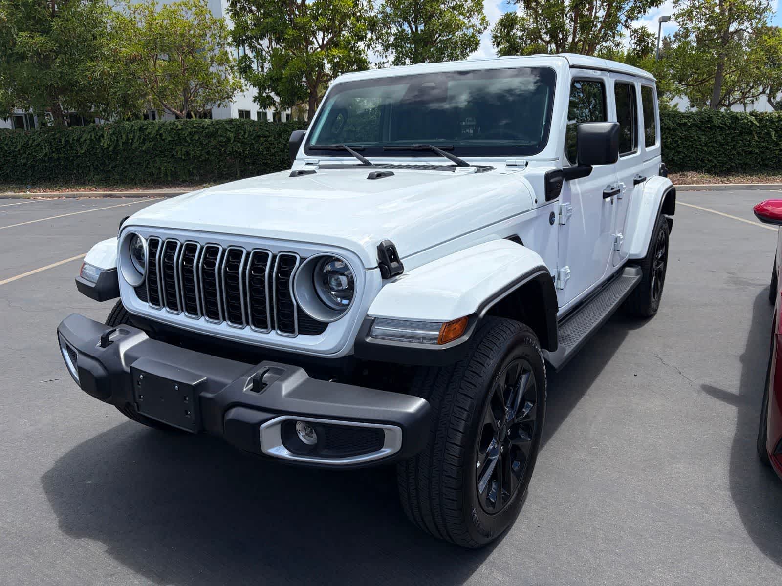 2025 Jeep Wrangler 4xe's photo