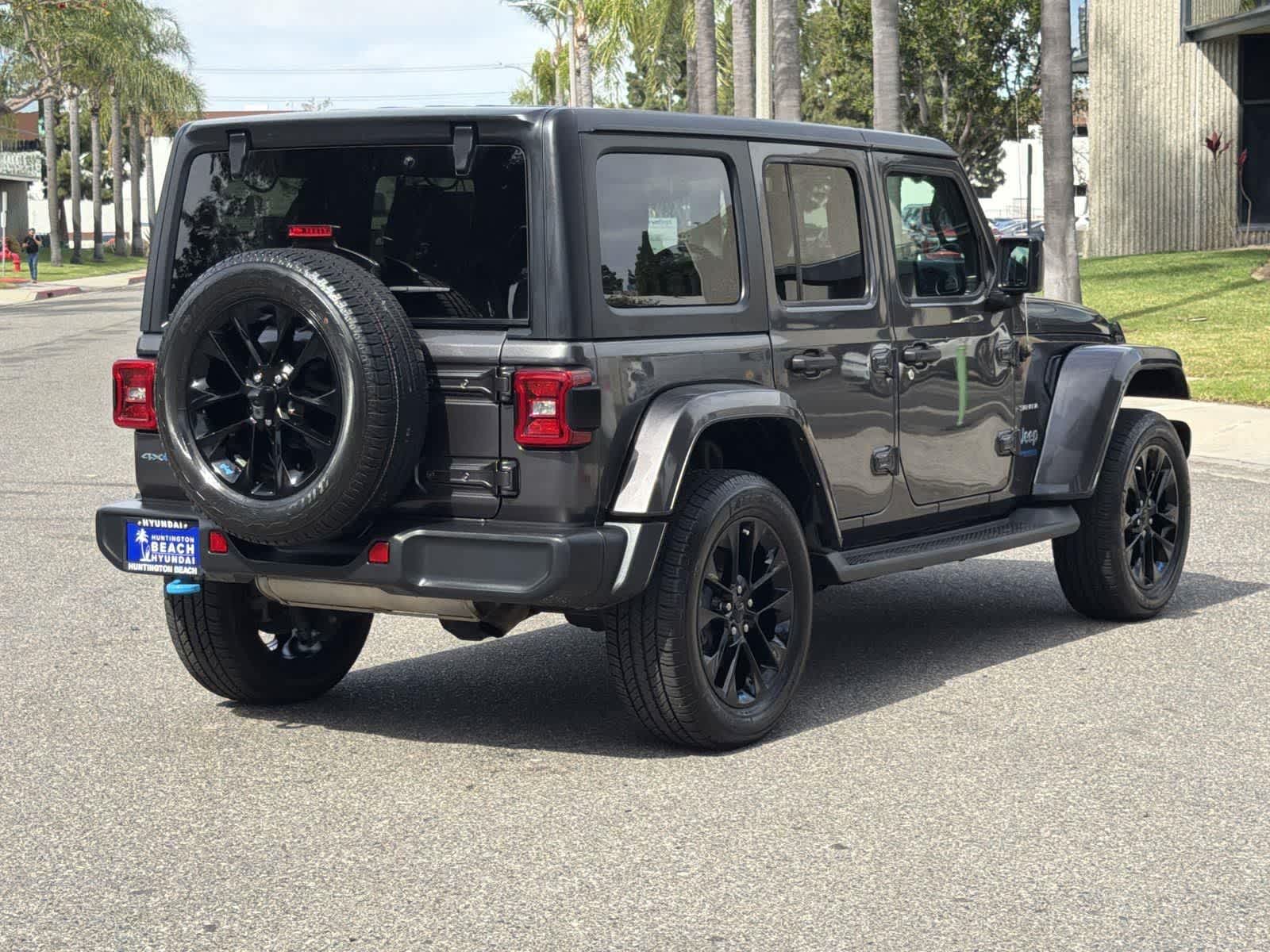 Thumbnail: 2022 Jeep Wrangler - 5