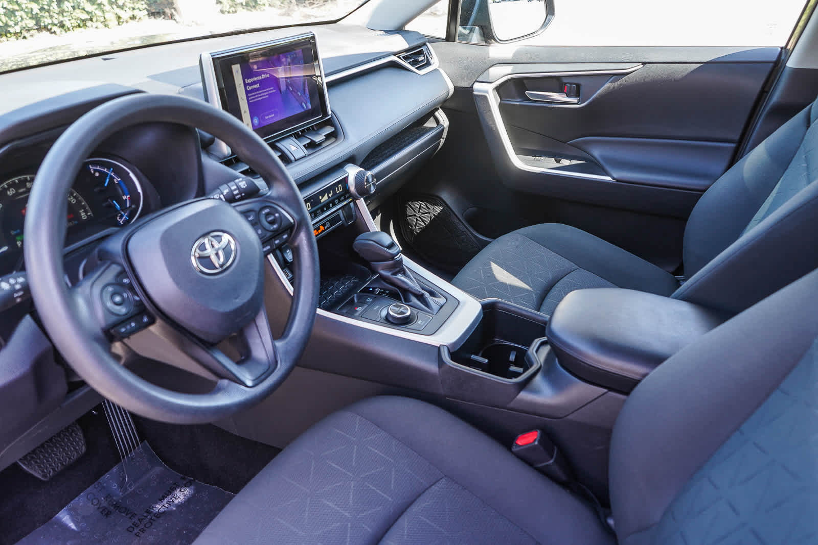 Thumbnail: 2024 Toyota RAV4 - 17