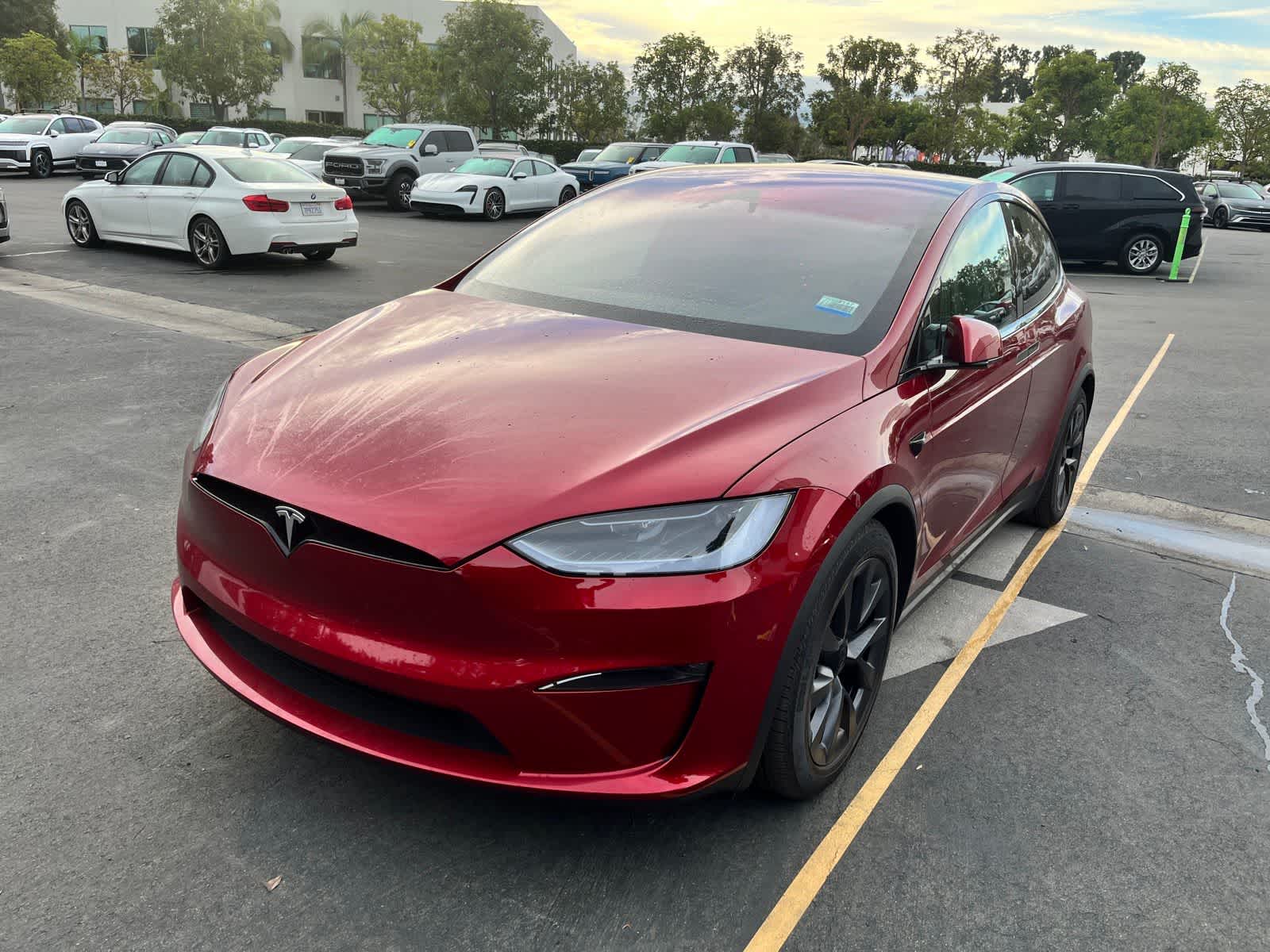 2024 Tesla Model X Long Range's photo