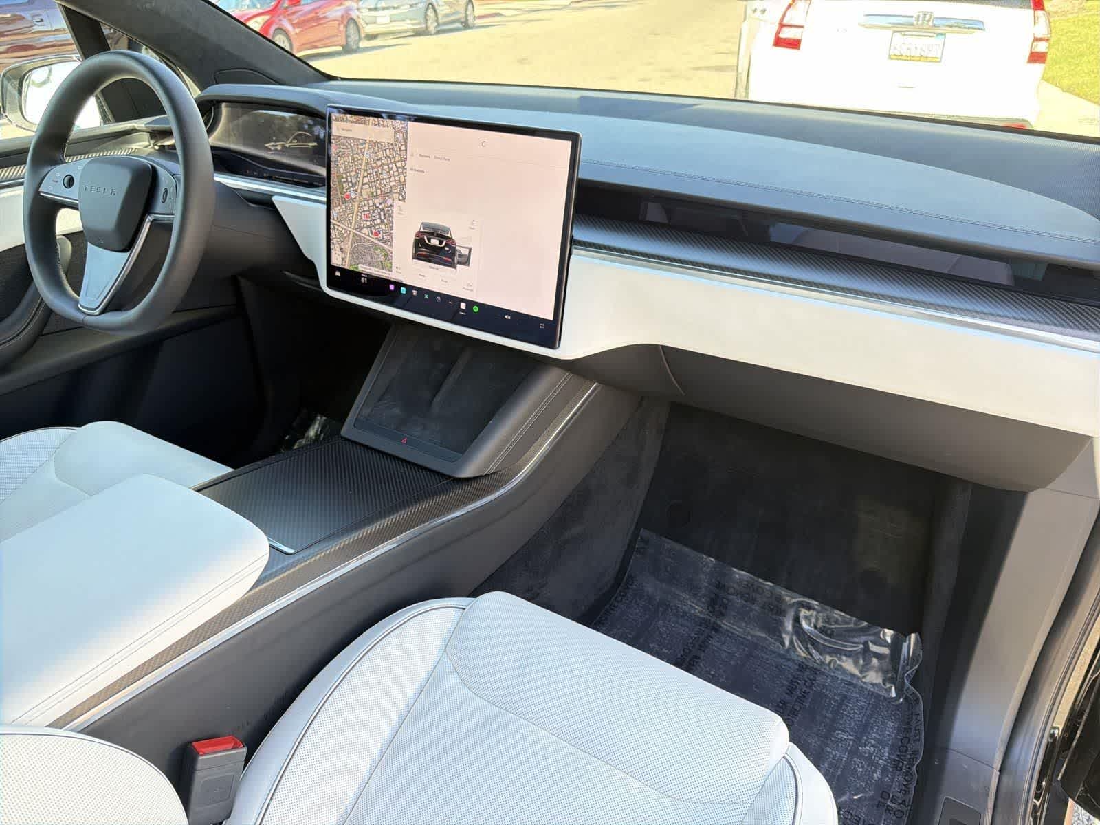 Thumbnail: 2022 Tesla Model X - 36