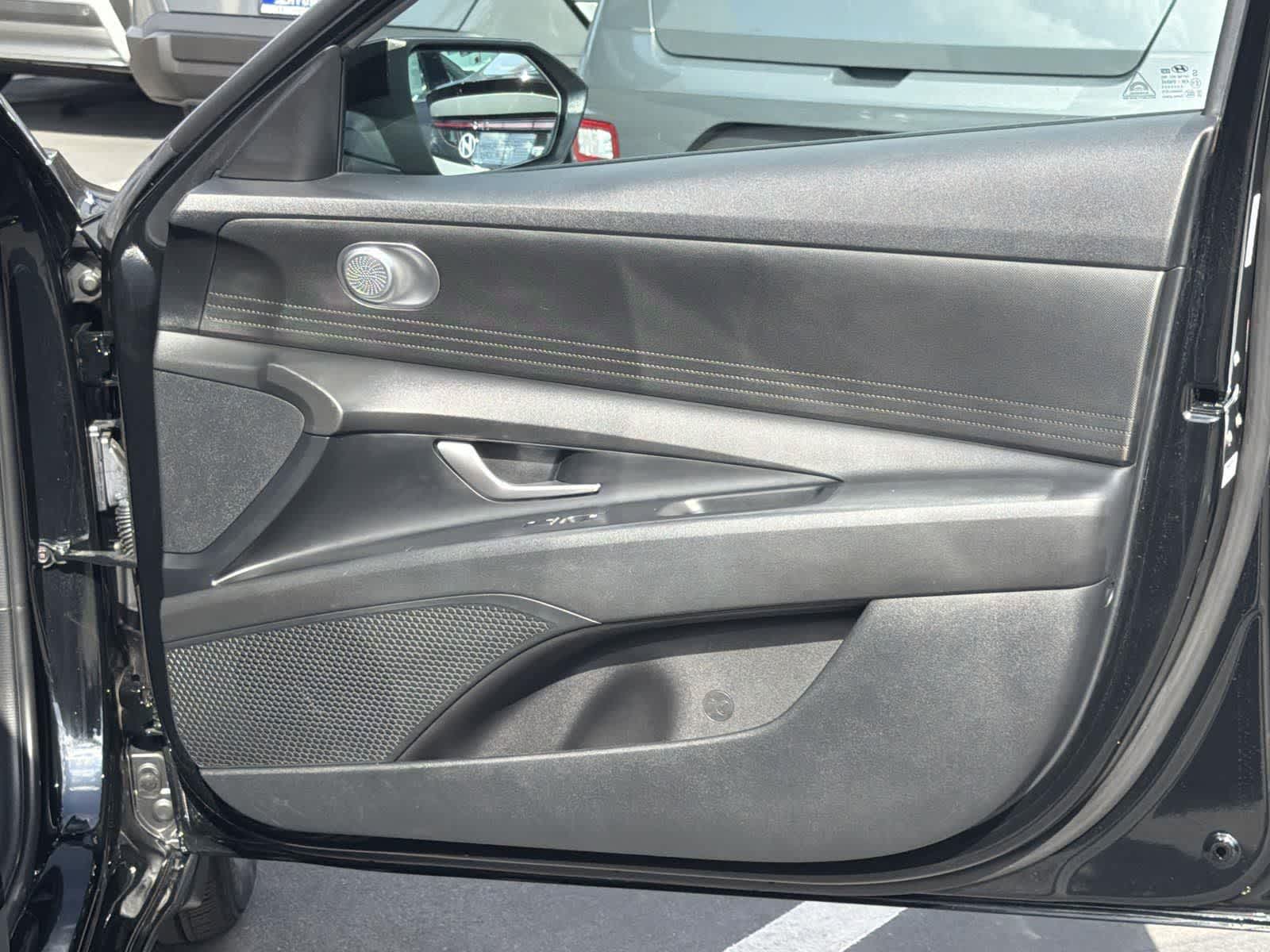 Thumbnail: 2023 Hyundai Elantra - 30